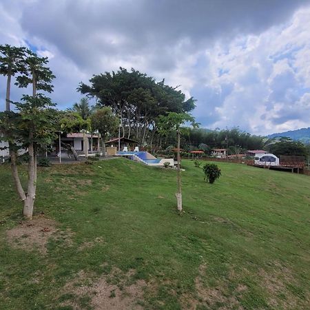 Casa Finca San Sebastian, Lago Calima Villa Luaran gambar